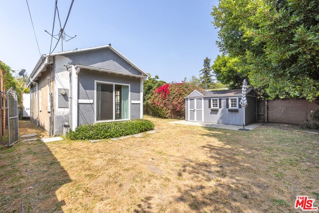 Building Photo - 2310 Manning Ave