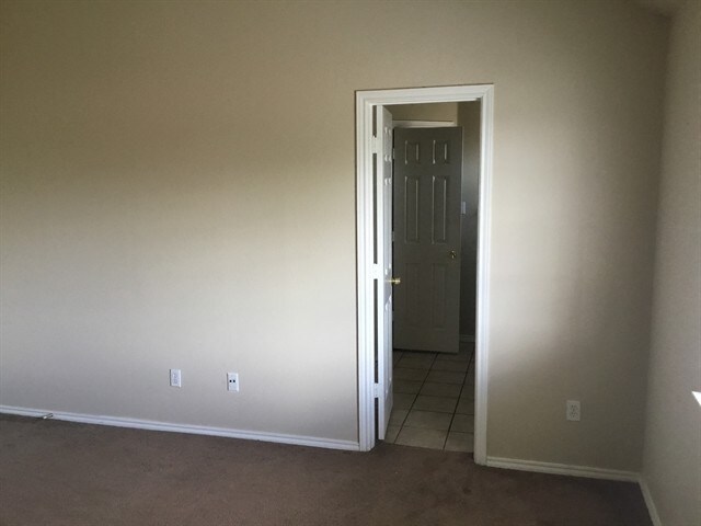Building Photo - 7928 Cannonwood Dr