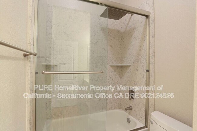 Building Photo - 12020 Gold Pointe Ln