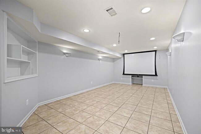 Building Photo - 18953 Longhouse Pl