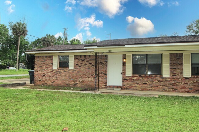 Building Photo - 2BR Duplex Near Blackwater River & Carpenter’s Park with Tile Flooring Throughout