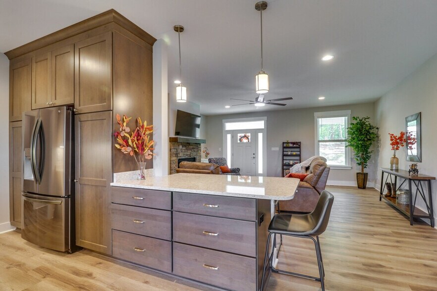 Building Photo - 5034 Burnley Rd