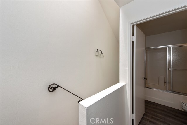 Building Photo - 75 Briarglen