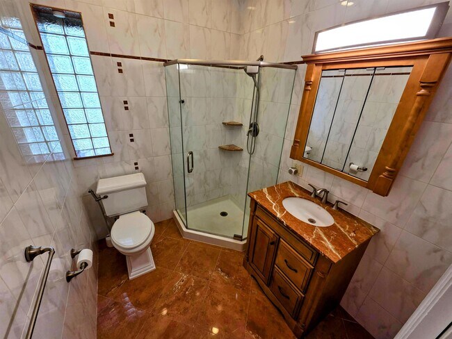 Building Photo - 8 Carroll Pl