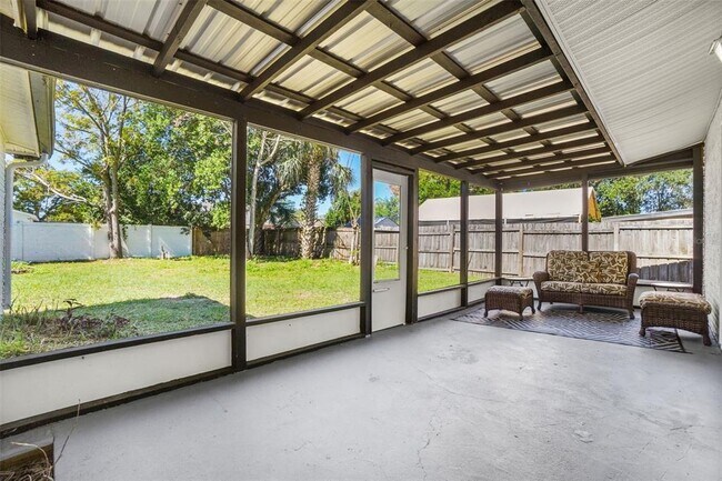 Building Photo - 1850 W Lake Brantley Rd