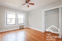 Building Photo - 837 W Wolfram St