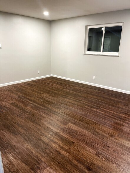 Building Photo - 3415 McFarlan Rd