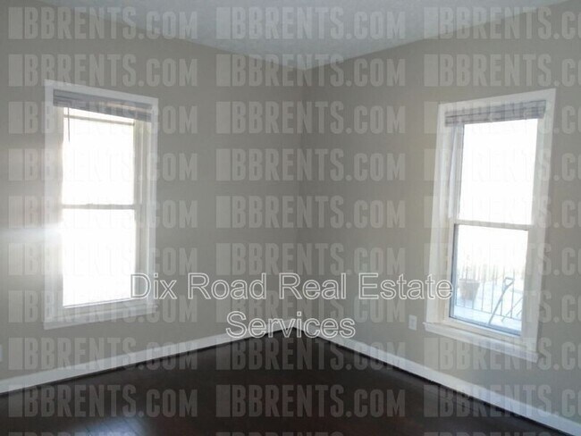 Building Photo - 804 Elwood St