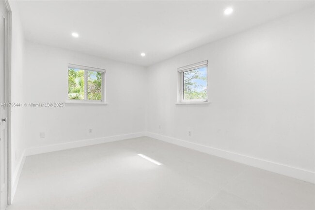 Building Photo - 8860 SW 160th St