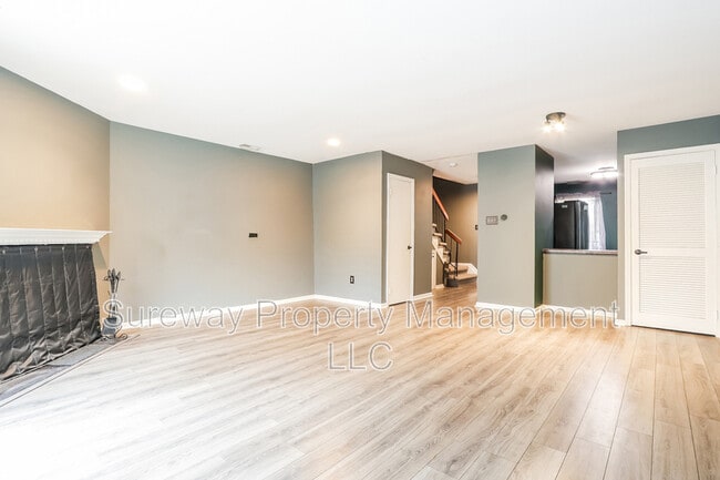 Building Photo - 94 Teal Ct