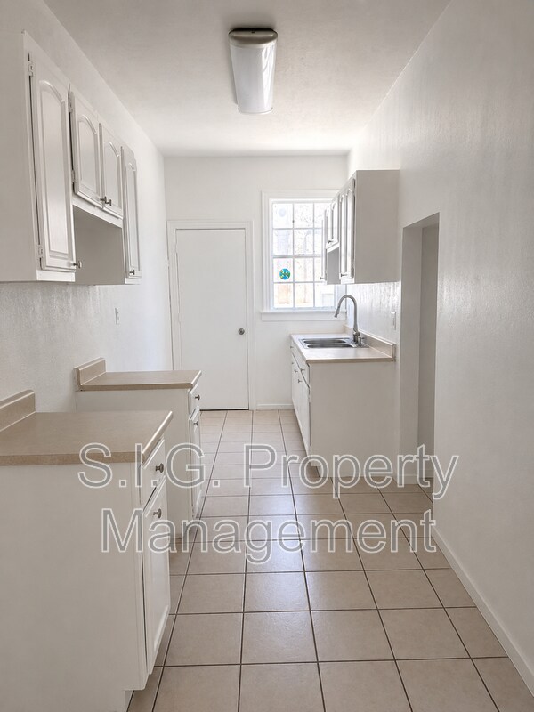 Building Photo - 10544 Floralita Ln