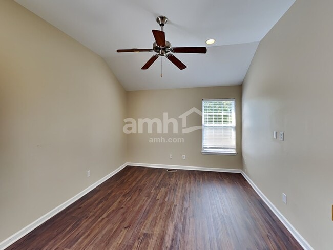 Building Photo - 7145 Riverfront Dr