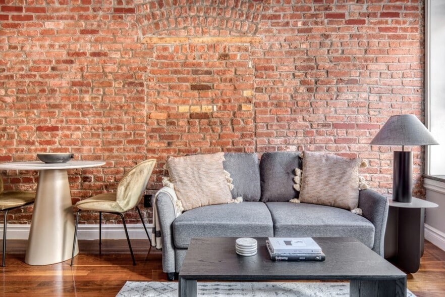 Building Photo - 115 Mulberry St