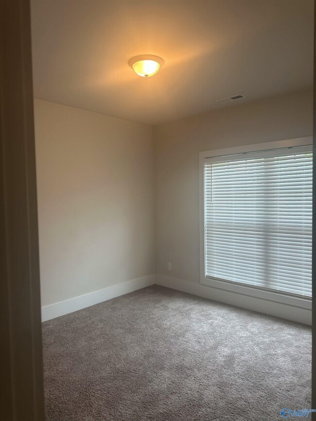 Building Photo - 109 Fern Valley Ct NW