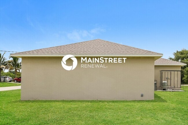 Building Photo - 3 Bedroom Pet-Friendly Home in Lehigh Acres, FL with Main Street Renewal