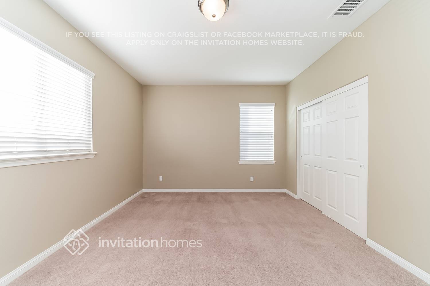 Building Photo - 32626 Spun Cotton Dr