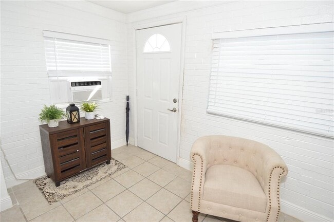 Building Photo - 156 146th Ave