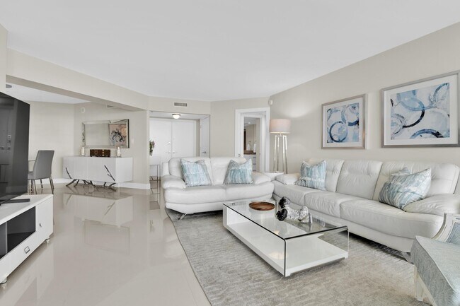 Building Photo - 500 S Ocean Blvd