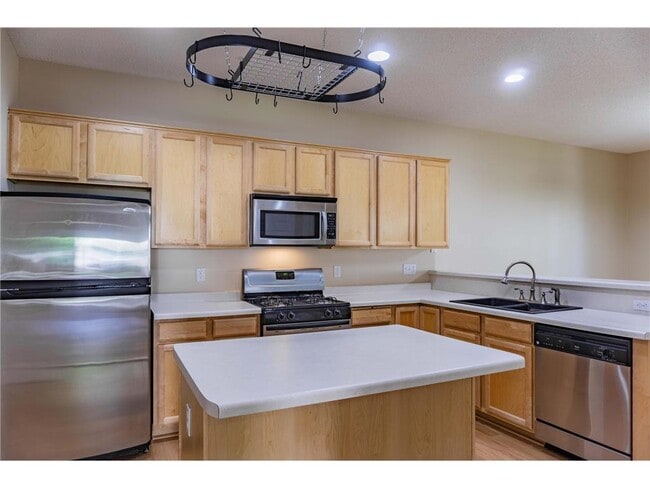 Building Photo - 875 Braunworth Ct