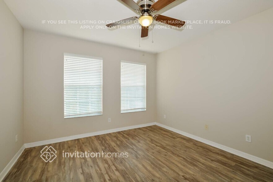 Building Photo - 12837 Cloverdale Ln