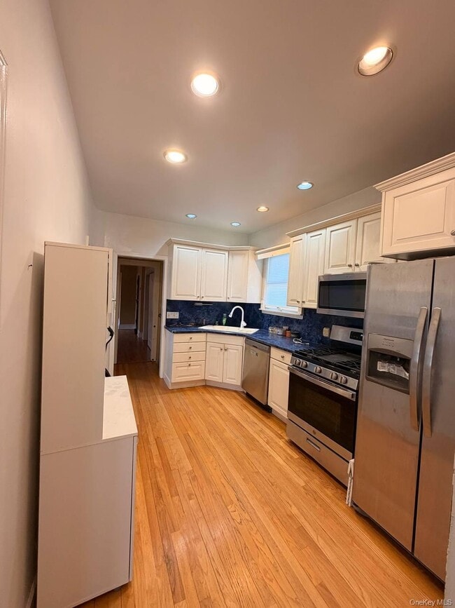 Building Photo - 462 Franklin Blvd