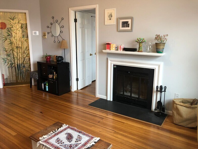 Building Photo - 1830 California St NW