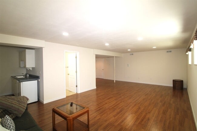 Building Photo - 320 Remington Way Dr
