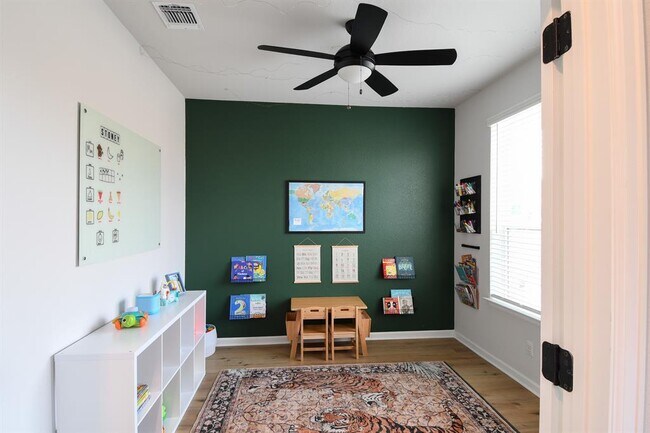 Building Photo - 166 Twistleaf Dr