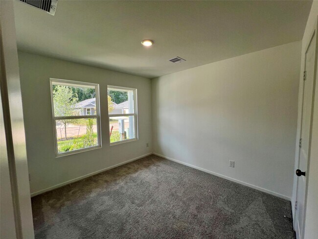 Building Photo - 15716 Plum Brk Dr