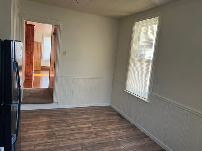 Building Photo - 127-129 N Catherine St