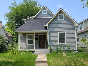 Building Photo - 838 N Temple Ave