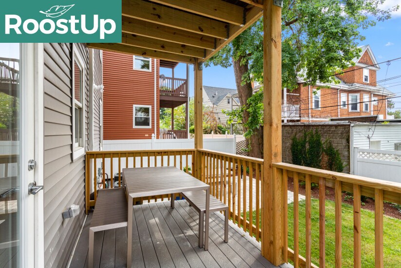 Building Photo - Furnished Bedroom with Private Bath in East Boston