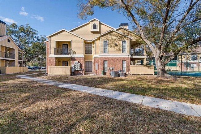 Building Photo - 8742 Mallard Reserve Dr