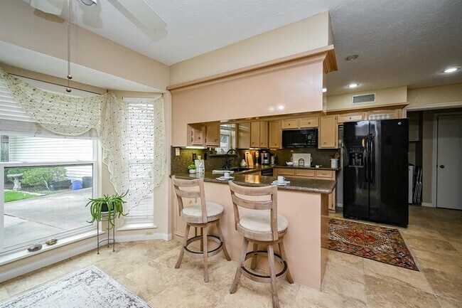 Building Photo - 11503 Briar Rose Dr