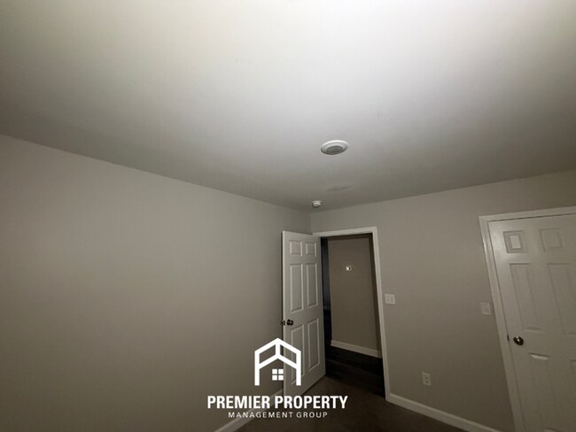 Building Photo - Beautiful 4BR/2BA Tuscaloosa Home | 1,497 Sq Ft, Covered Back Patio & 2-Car Garage