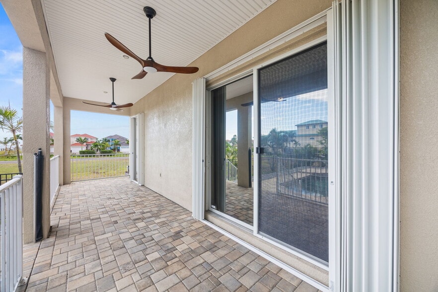Building Photo - 1340 Apollo Beach Blvd S