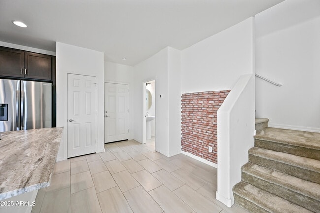 Building Photo - 4035 S 58th Ln