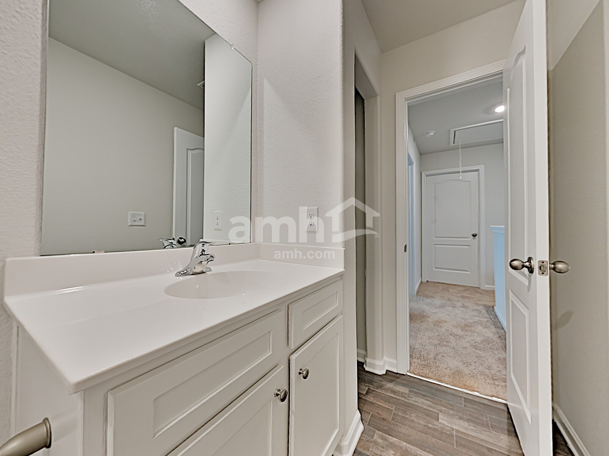 Building Photo - 3022 Wingadee Dr