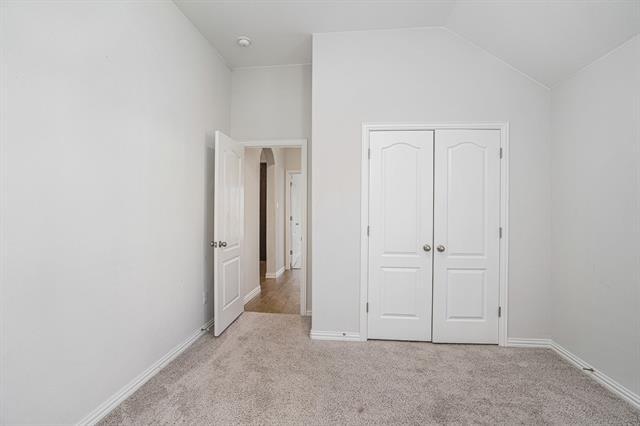 Building Photo - 2805 Chestnut Ln