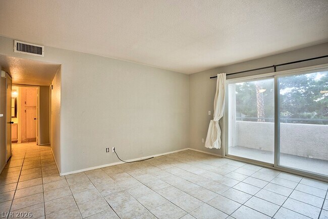 Building Photo - 3128 Tarpon