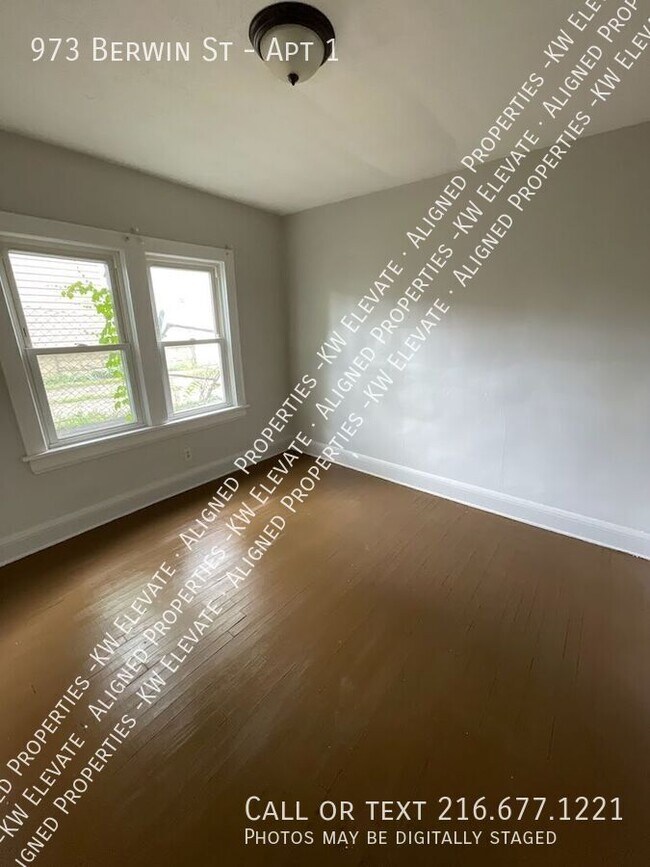 Building Photo - 973 Berwin St