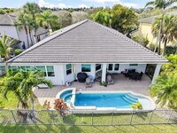 Building Photo - 3816 W Hibiscus St