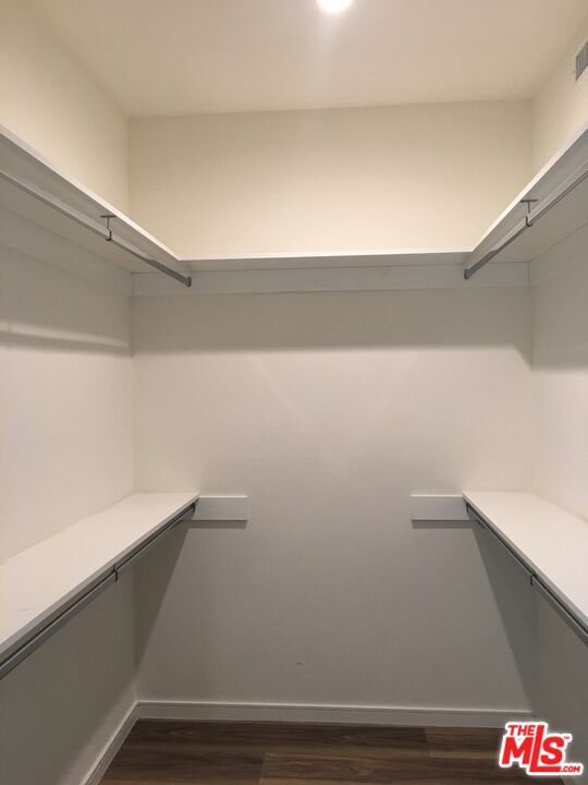 Building Photo - 4600 Coldwater Canyon Ave