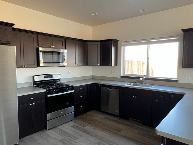 Building Photo - 2021 Windjammer Wy