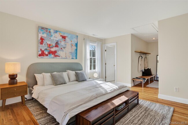 Building Photo - 231 Lake Rd