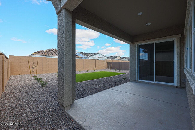 Building Photo - 7606 W Jackrabbit Ln