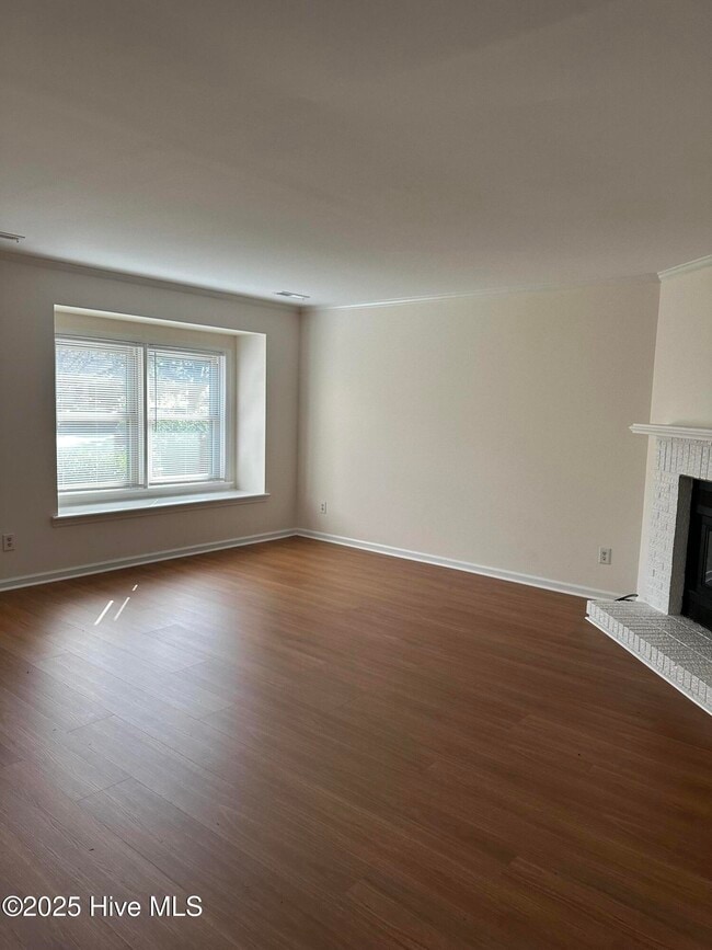 Building Photo - 3439 Regency Dr