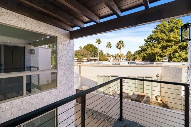 Building Photo - Luxury Living in the Heart of McCormick Ranch!
