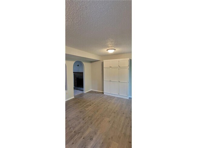 Building Photo - 4304 W 28th St