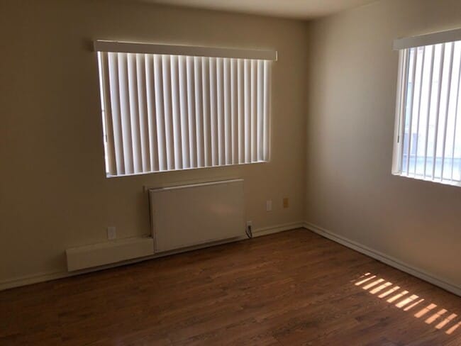 Building Photo - 1 Bedroom Luxury Living . . .  with 2 gated parking spots